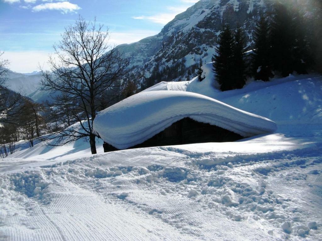 Floralp Leukerbad Luaran gambar